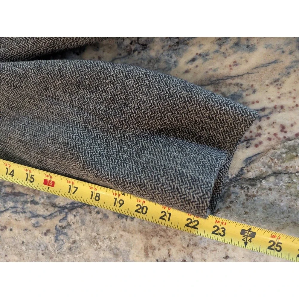 Mark Shale Mens Gray Herringbone Tweed Sport Coat Blazer Jacket Woven Notch Read